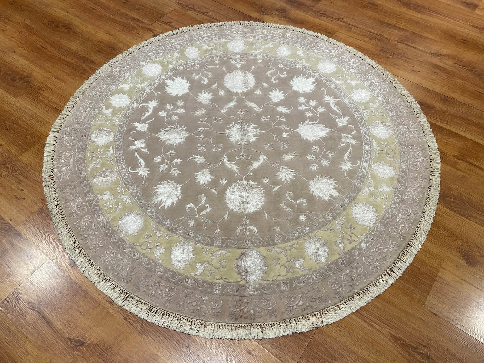 Siraze Silk-Blend Usak Handwoven Round Rug – 062305 by Camel Carpet