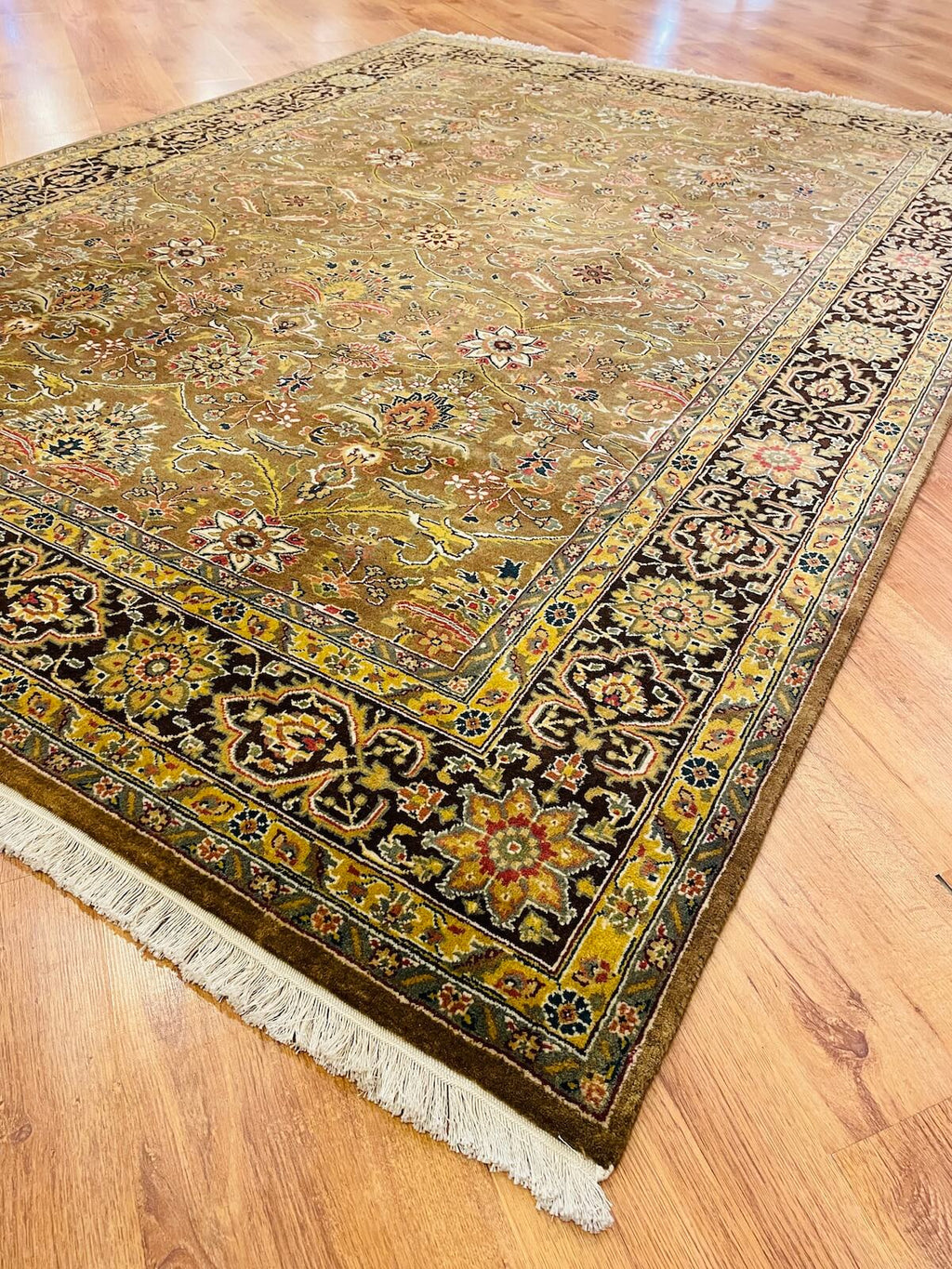 Siraze Usak Handwoven Rug – 037498 by Camel Carpet