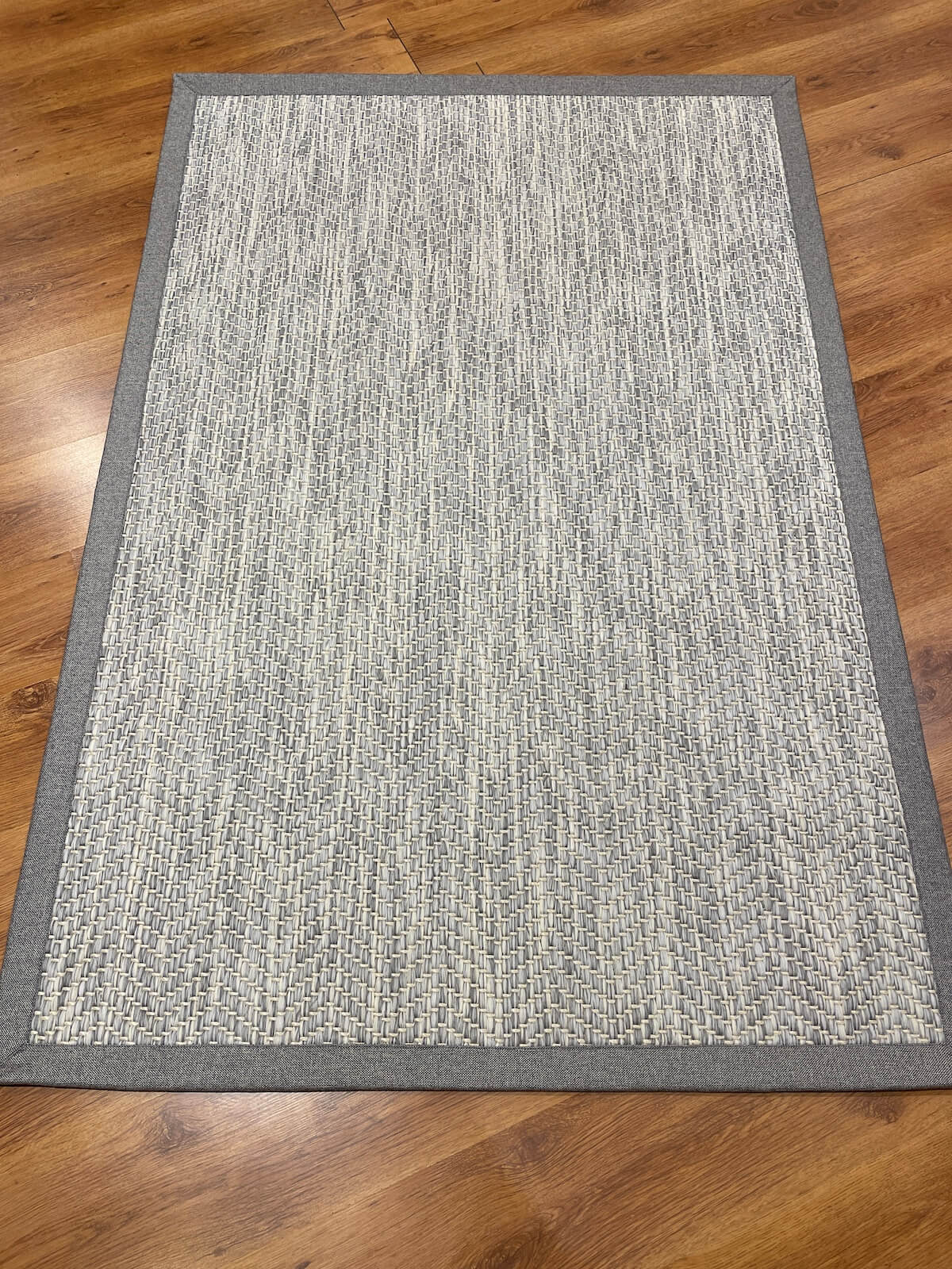 SiShawl Pattern Rug Gray 900 by Camel Carpet
