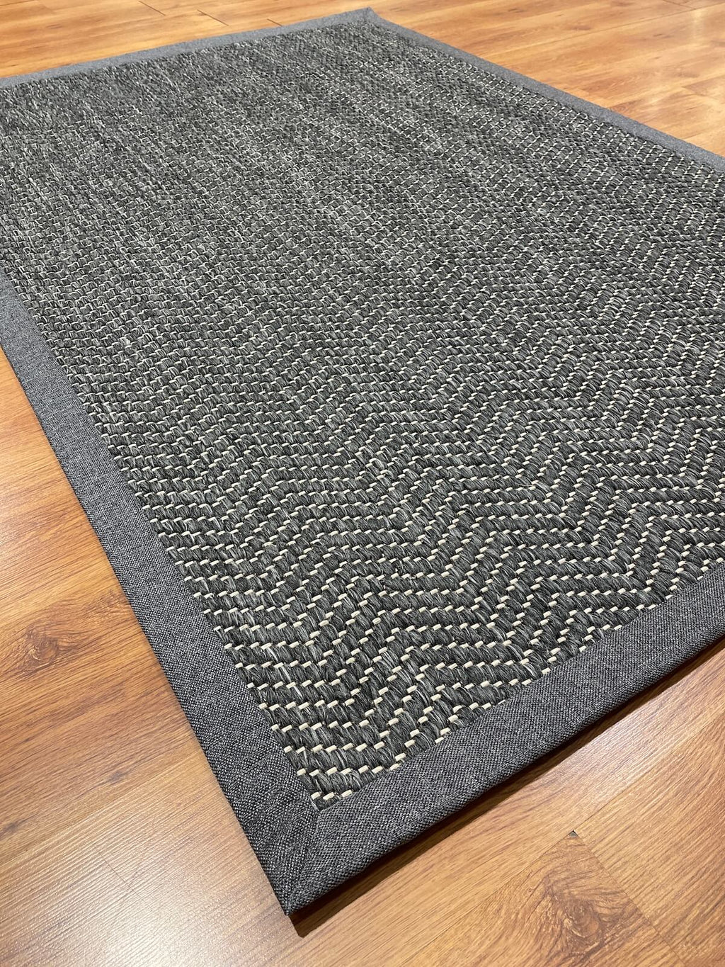 SiShawl Pattern Rug Antrasit 991 by Camel Carpet