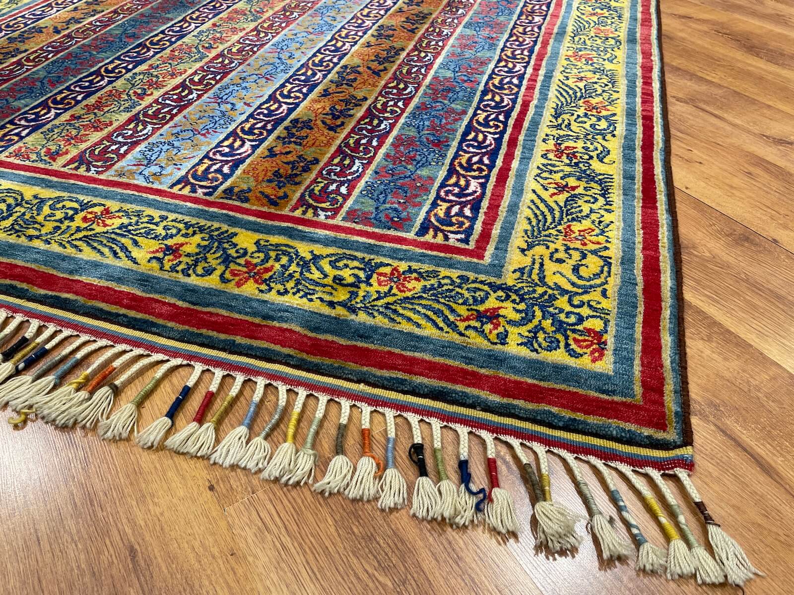 Sivas Shawl Pattern Handwoven Rug – 177X235 by Camel Carpet