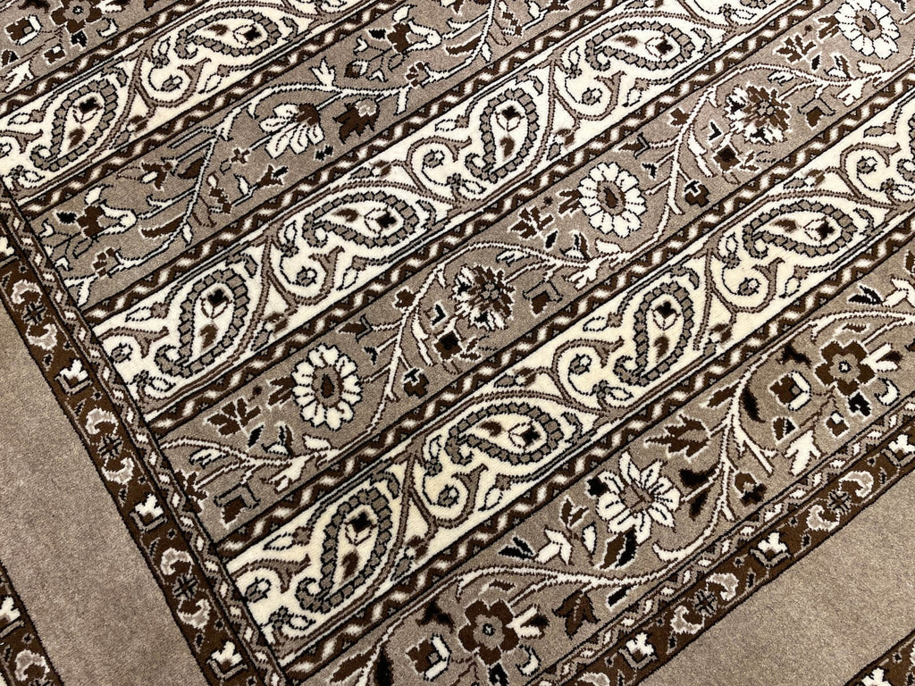 Sivas Shawl Pattern Handwoven Rug – 050439 by Camel Carpet