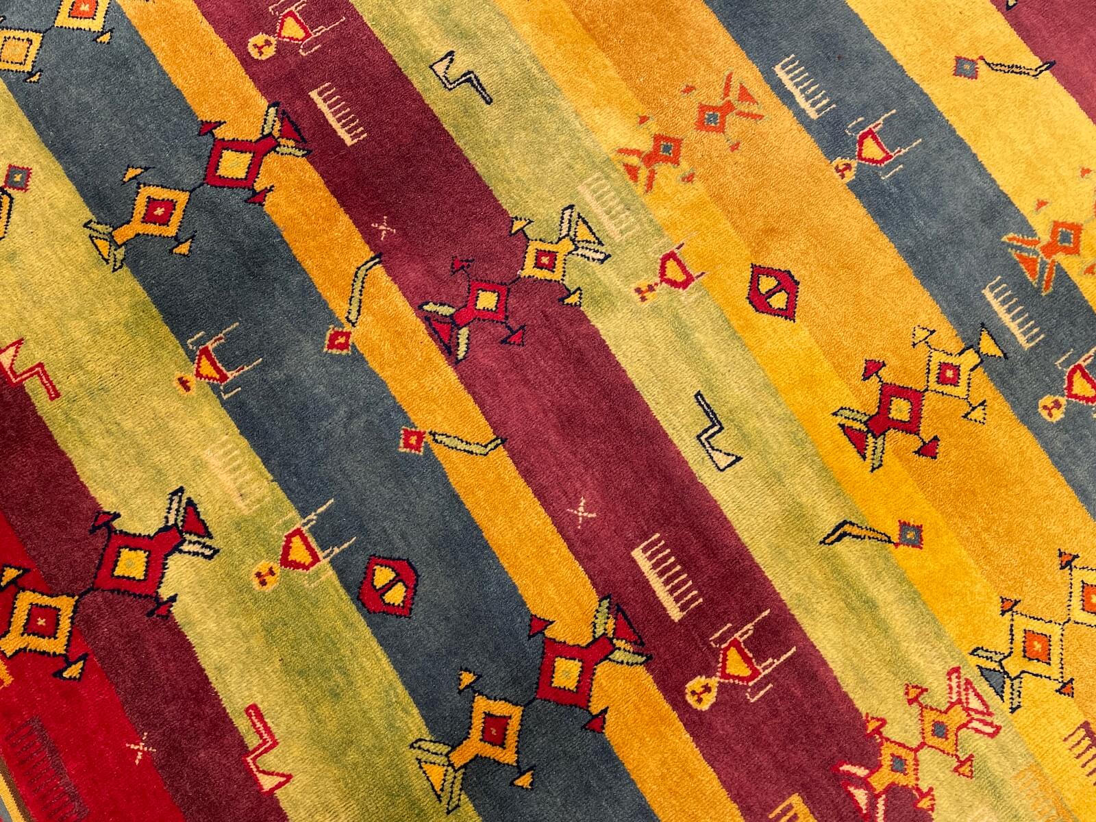 Sivas Shawl Pattern Handwoven Rug – 053477 by Camel Carpet