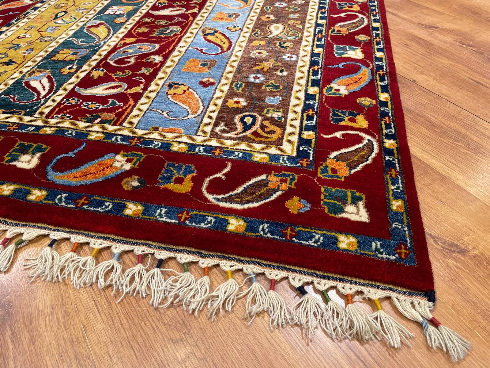 Sivas Shawl Pattern Handwoven Rug – 060891 by Camel Carpet