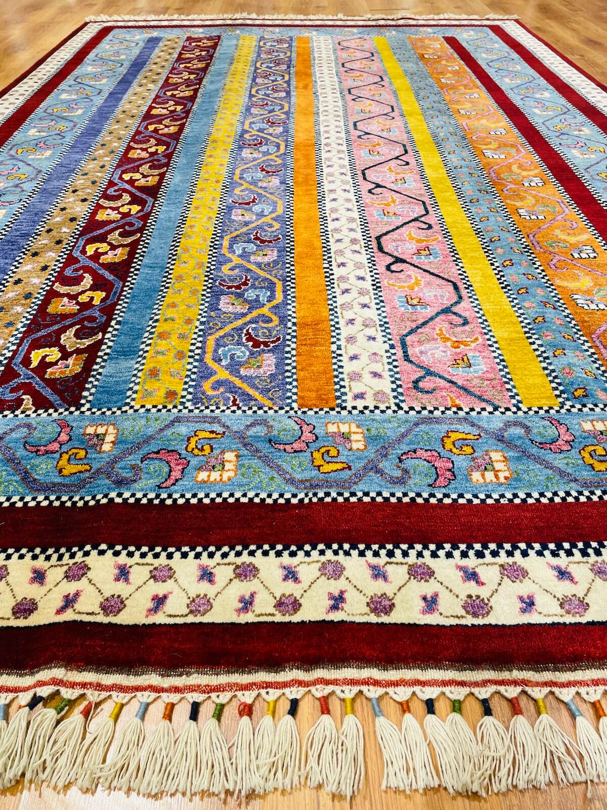 Sivas Shawl Pattern Handwoven Rug – 063455 by Camel Carpet