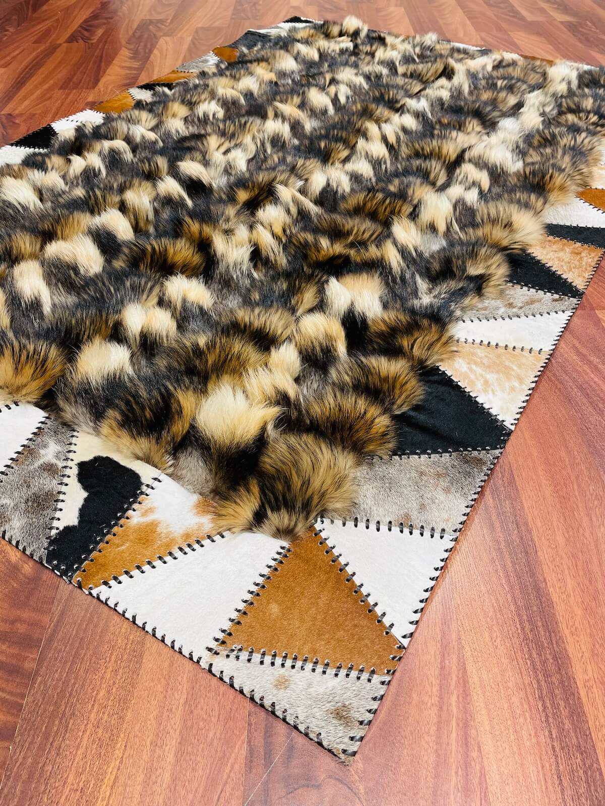 Rakun Original Leather Rug – 120X180 by Camel Carpet