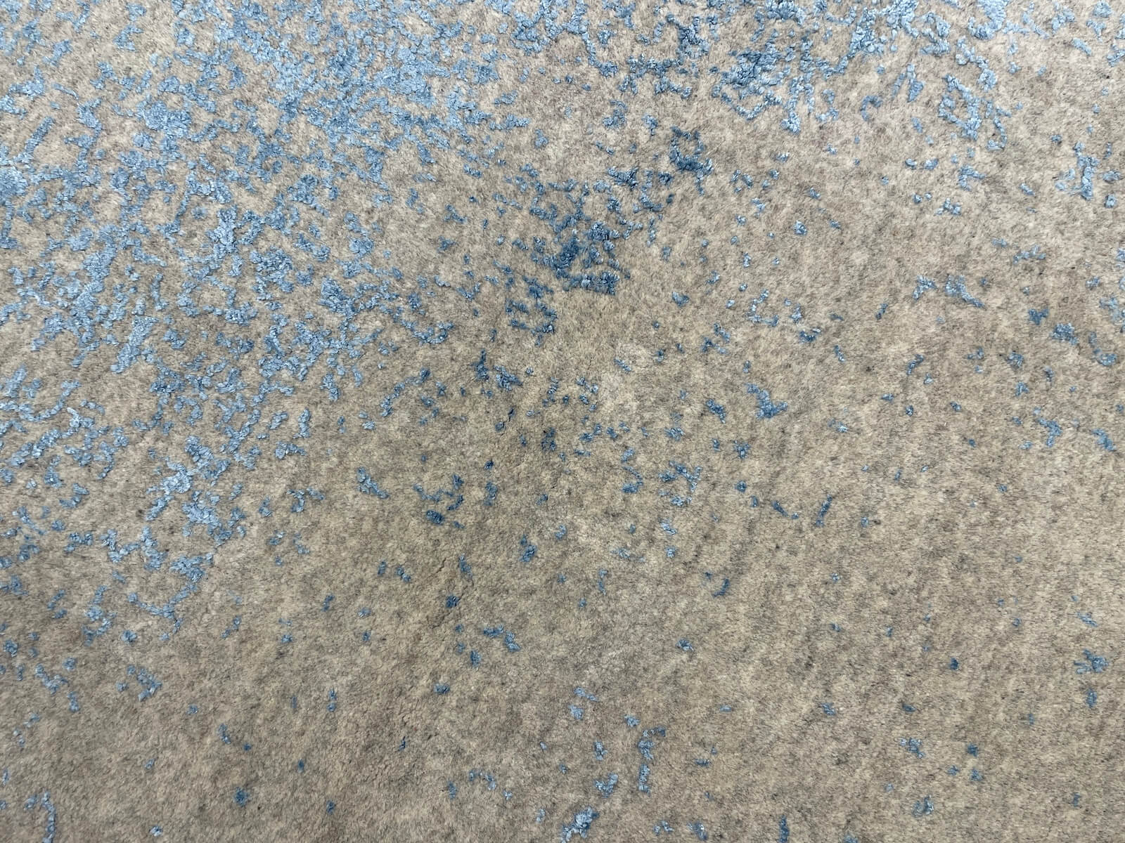 Lori Handwoven Gray Blue Wool Rug by Camel Carpet
