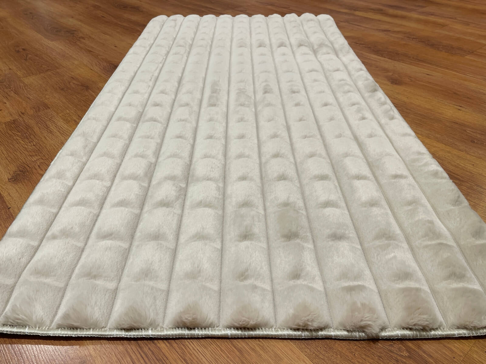 Piramit Patterned Vizon Pelus Rug by Camel Carpet
