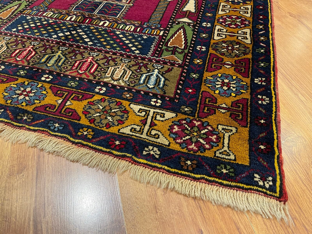 Yahyali Mihrapli Eski Handwoven Rug – 013807 by Camel Carpet