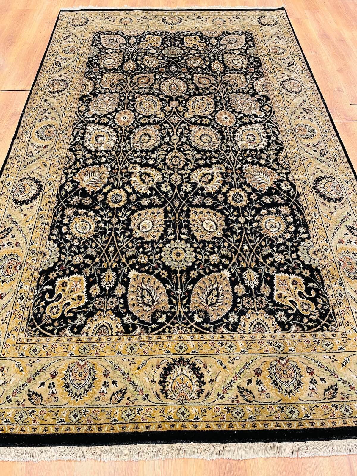 Ziegler Usak Handwoven Rug – 078388 by Camel Carpet